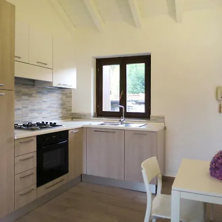 Locazione Turistica Casa Ortensia *